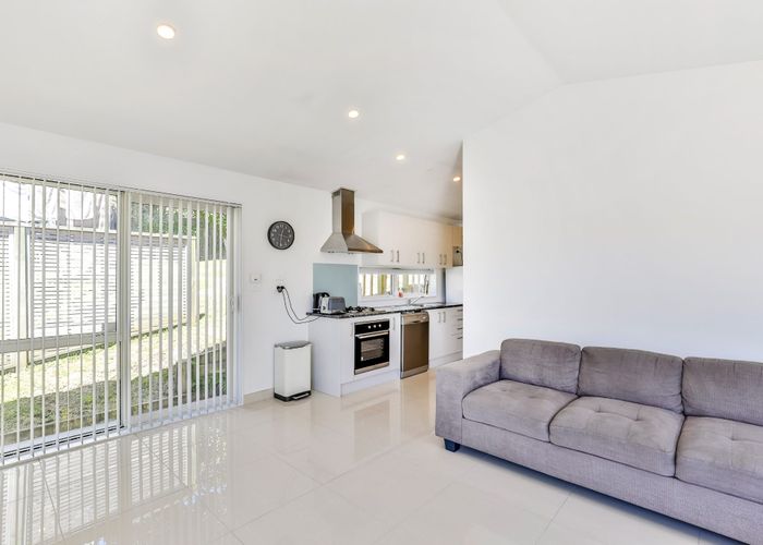  at 89A Vandeleuer Avenue, Birkdale, North Shore City, Auckland