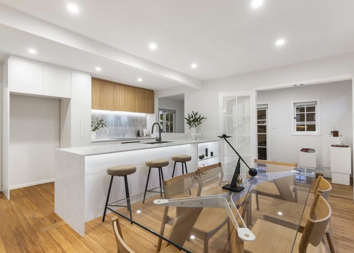  at 16 Moa Road, Point Chevalier, Auckland City, Auckland