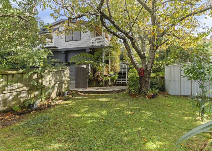  at 5 Elizabeth Place, Ferndale, New Plymouth, Taranaki