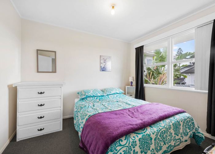  at 1/49 Wolsley Road, Milford, North Shore City, Auckland