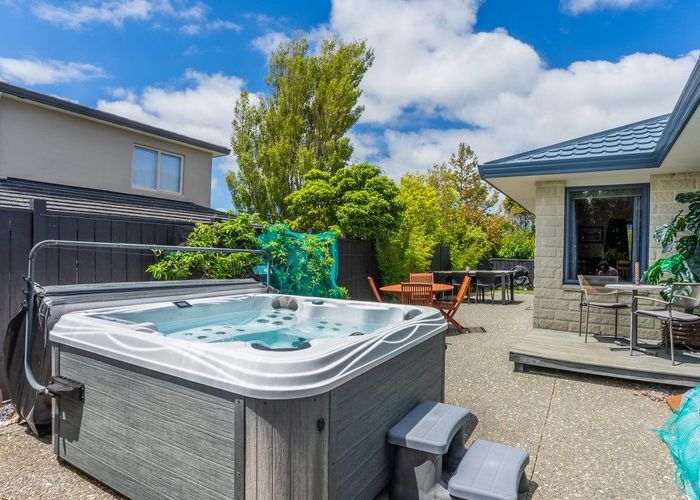  at 22 Regent Drive, Paraparaumu Beach, Kapiti Coast, Wellington