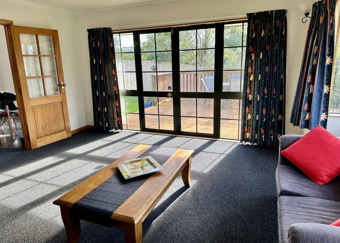  at 11 Woodgate Court, Fitzherbert, Palmerston North