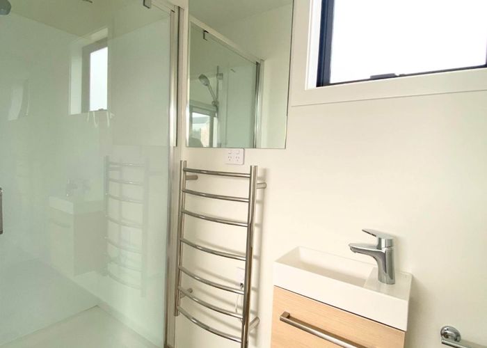  at 1/63 Taikata Road, Te Atatu Peninsula, Waitakere City, Auckland