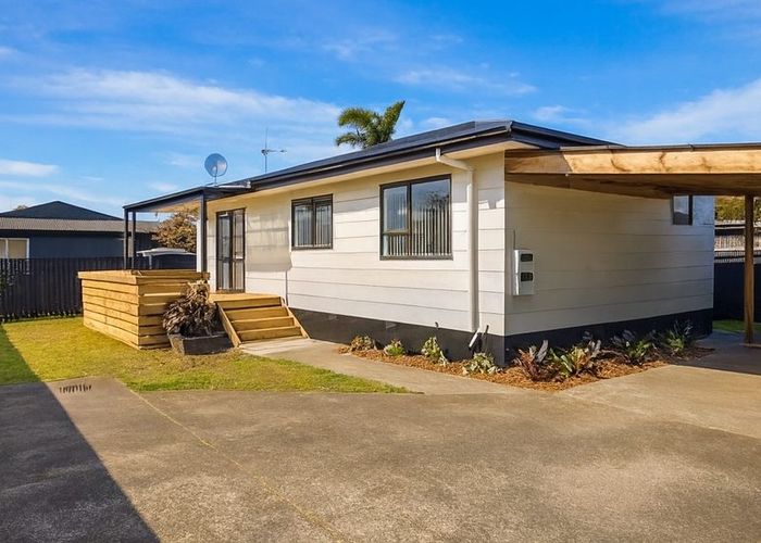  at 1/4 Colin Street, Māngere, Auckland