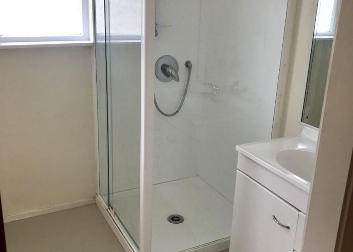  at 6 Sheppard Ave, Mount Roskill, Auckland City, Auckland