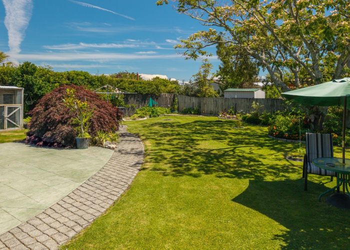  at 2 Marion Place, Motueka