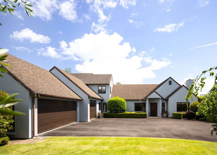  at 1881 River Road, Flagstaff, Hamilton, Waikato