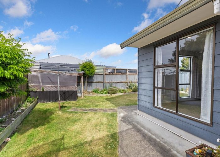  at 2/14 Bassett Street, Burwood, Christchurch