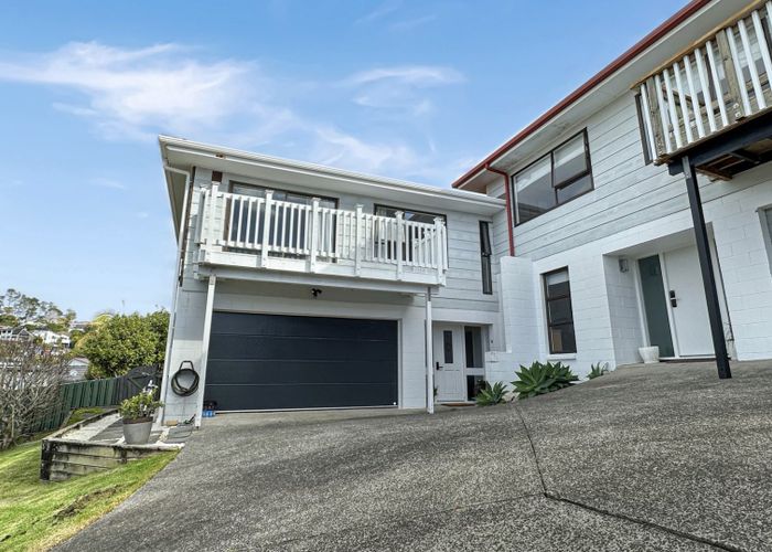  at 2/5 Manaia Place, Mairangi Bay, North Shore City, Auckland