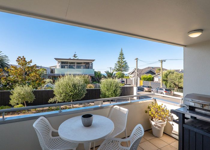  at 1/6 Burgess Street, Sumner, Christchurch
