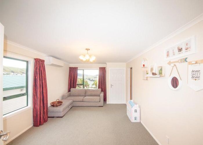 at 6 Trilids Lane, Churton Park, Wellington