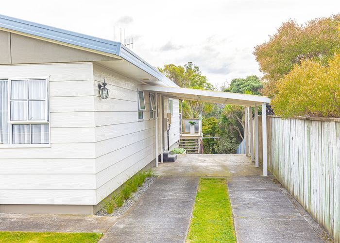  at 16 Burtts Road, Durie Hill, Whanganui