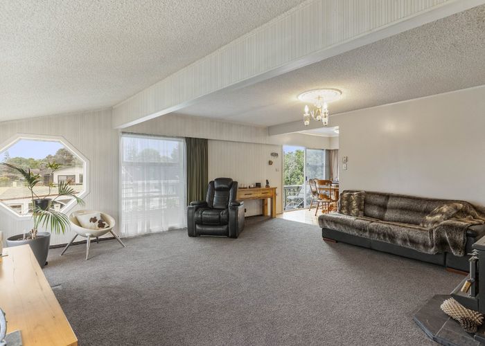  at 12 Roseburn Place, Pakuranga, Auckland