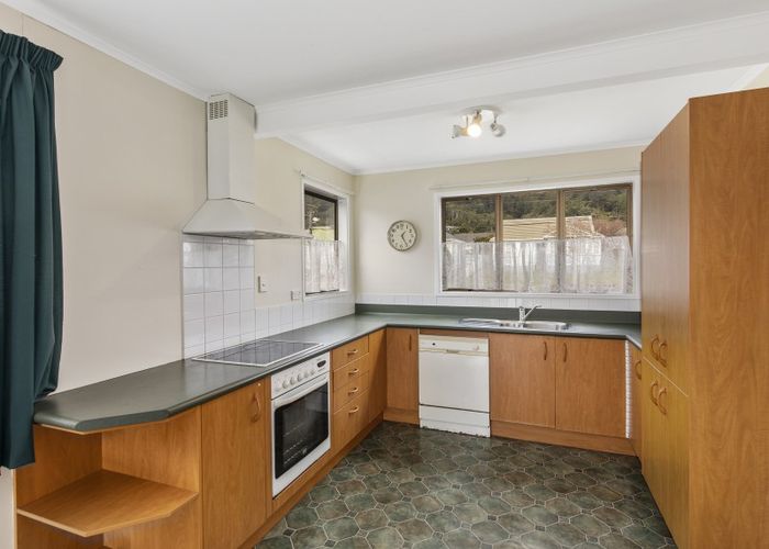  at 123 Waddington Drive, Naenae, Lower Hutt