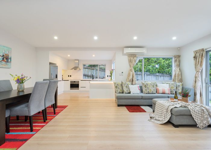  at 9 Cityview Place, Massey, Auckland