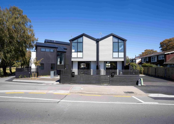  at 2/27 Harewood Road, Papanui, Christchurch City, Canterbury