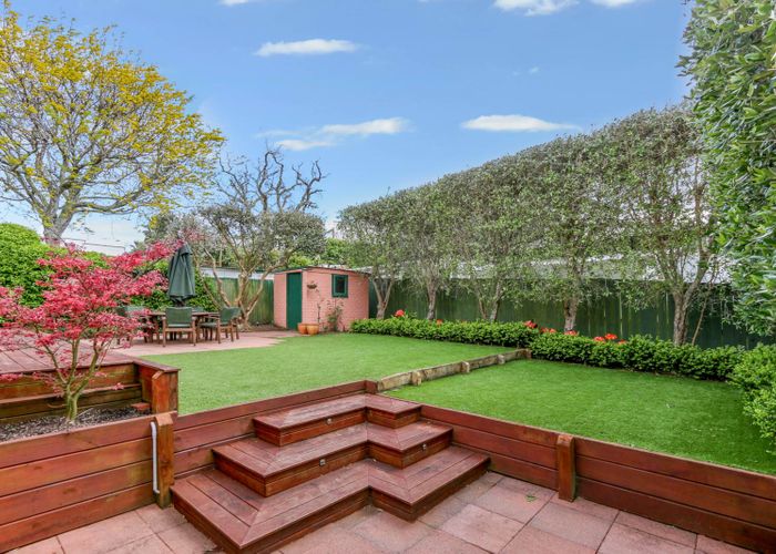  at 20 William Avenue, Greenlane, Auckland