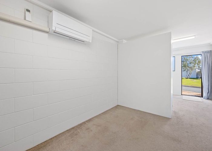  at 7A Flagstaff Place, Massey, Waitakere City, Auckland