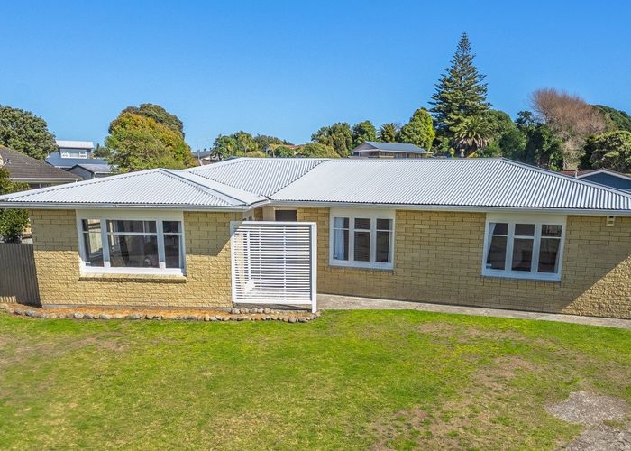  at 4 Colenso Place, Otaki Beach, Kapiti Coast, Wellington