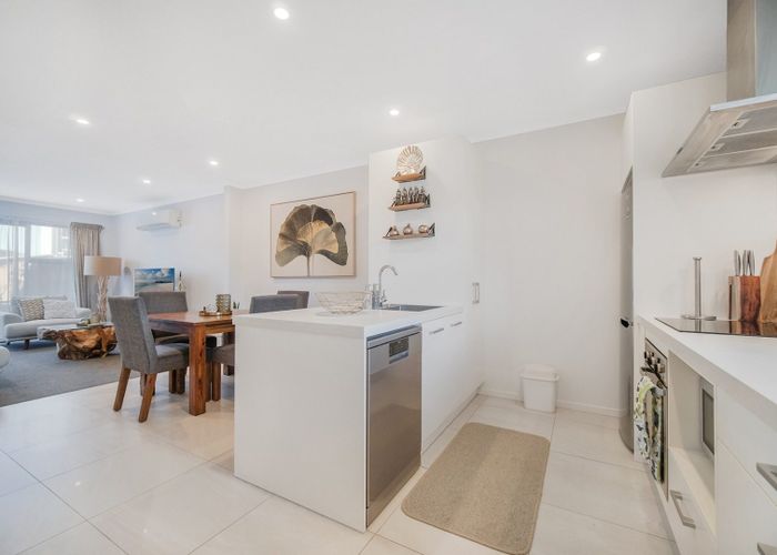  at 12 Gilbert Hall Way, Swanson, Waitakere City, Auckland