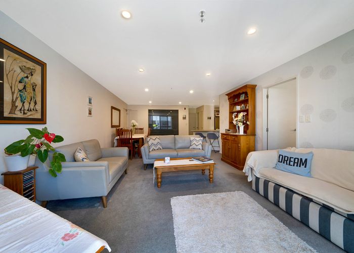  at 2i/175 Hurstmere Road, Takapuna, North Shore City, Auckland