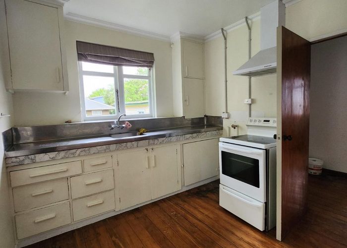  at 11 Manuka Street, Stokes Valley, Lower Hutt