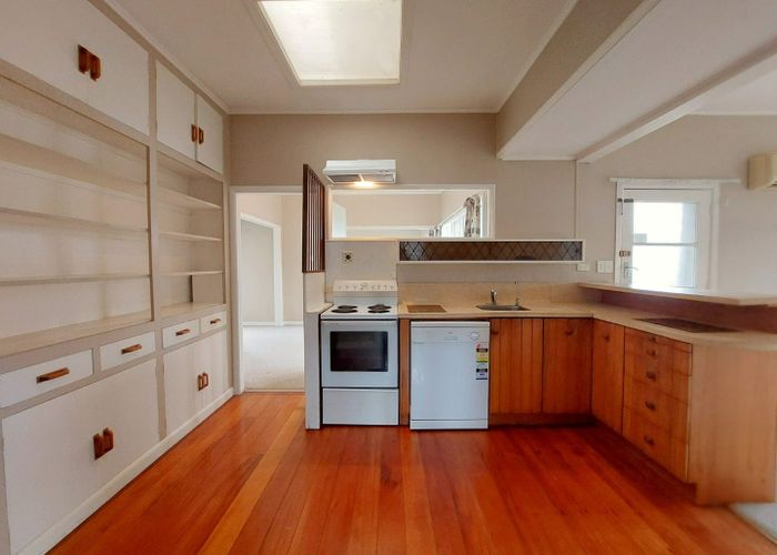  at 42 Hillcrest Road, Hillcrest, Hamilton, Waikato