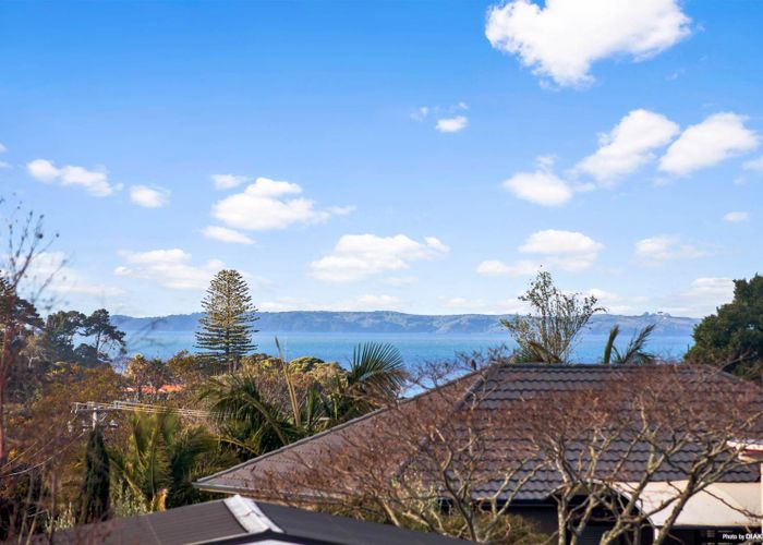  at 2 Tiri View Place, Waiake, Auckland