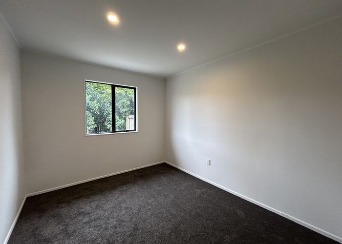  at 4 Rodney Street, Otahuhu, Auckland