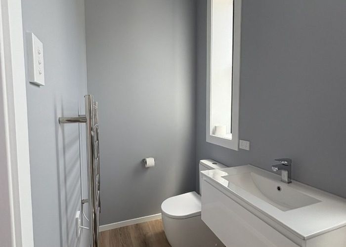  at 352  South Road, Caversham, Dunedin, Otago