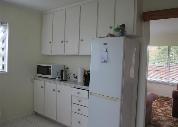  at 2/191 Bayswater Avenue, Belmont, Auckland