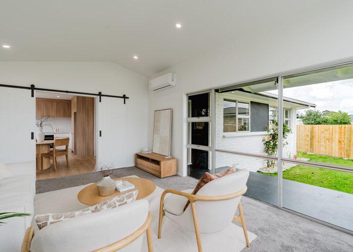  at 5 Hugh Place, St Andrews, Hamilton