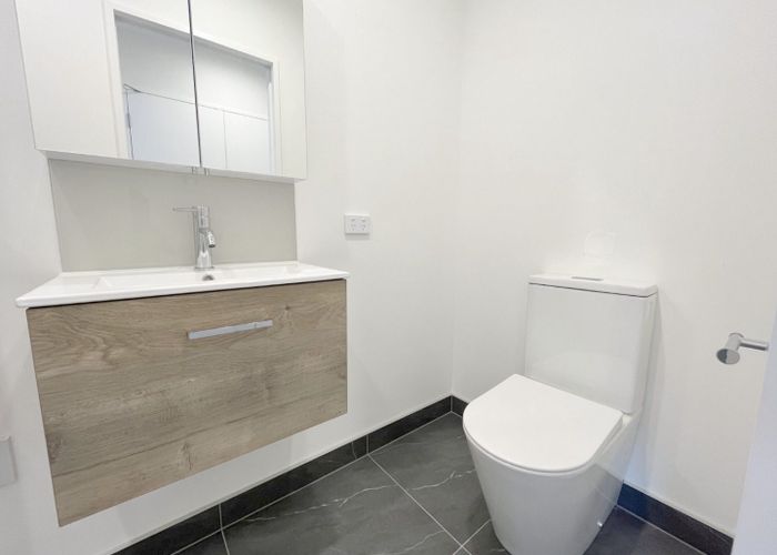  at 6/327 Glengarry Road, Glen Eden, Auckland