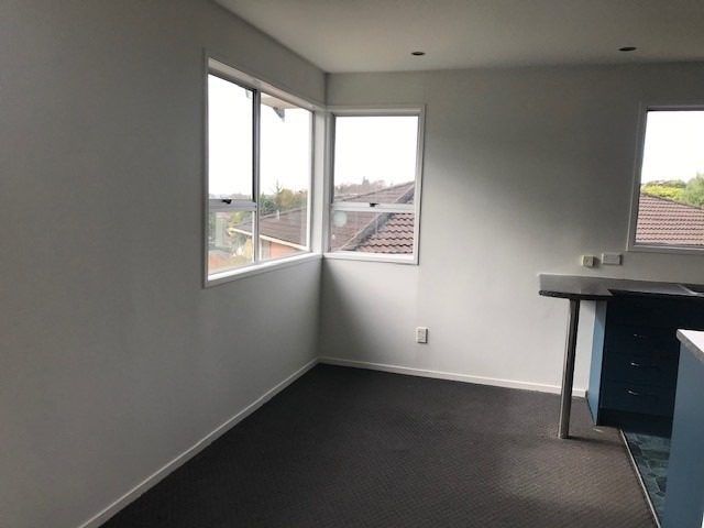  at 20 Zingaro Place, Massey, Waitakere City, Auckland