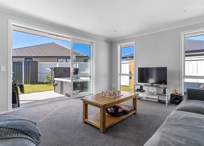  at 8 Te Kio Crescent, Papamoa Beach, Papamoa