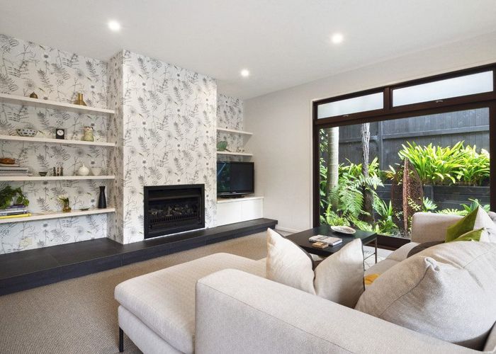  at 23A Peter Terrace, Castor Bay, North Shore City, Auckland