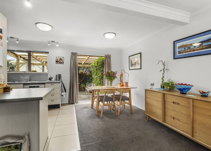  at 2/4 Ellesmere Avenue, Miramar, Wellington, Wellington