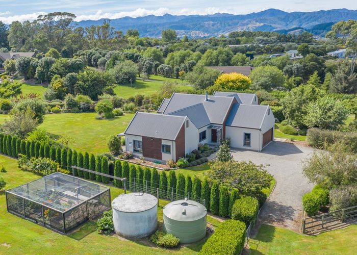  at 9 Western Rise, Ohau, Levin