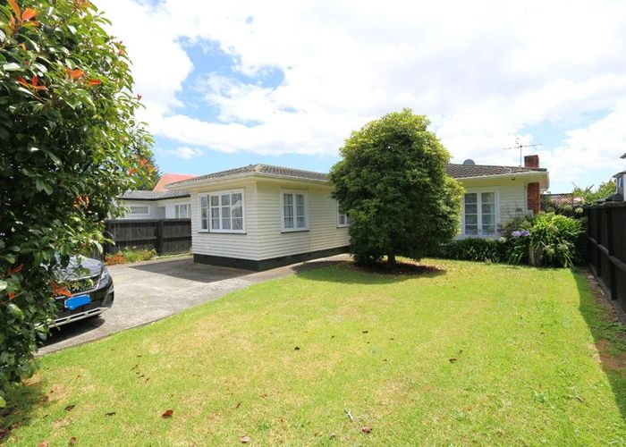  at 13 Avondale Road, Avondale, Auckland City, Auckland