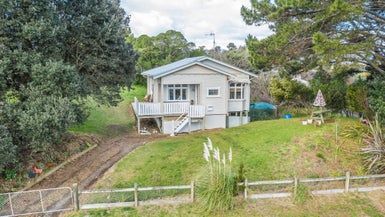  at 233 Hokio Sand Road, Hokio Beach, Levin