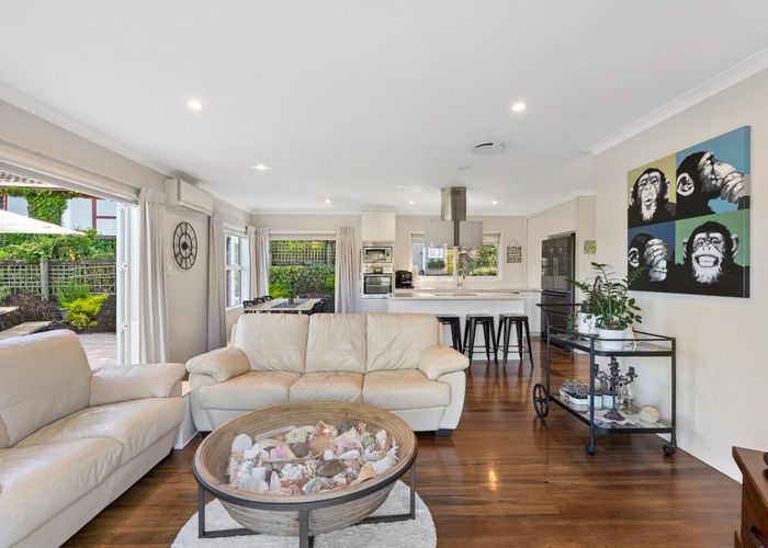  at 48 Newhaven Terrace, Mairangi Bay, North Shore City, Auckland