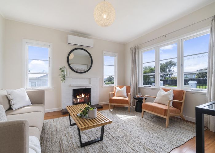  at 1/38 Eastglen Road, Glen Eden, Auckland