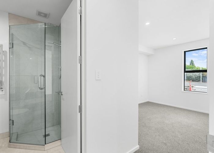  at 2/62 Colombo Street, Cashmere, Christchurch City, Canterbury