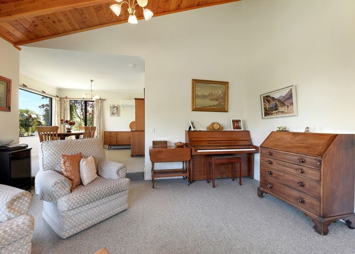  at 2 Ruffell Place, Atawhai, Nelson