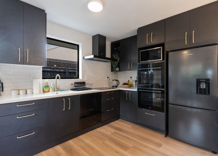  at 16b Beauford Place, Parklands, Christchurch City, Canterbury