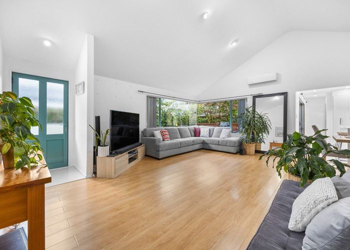  at 56c Commisariat Road, Mount Wellington, Auckland City, Auckland