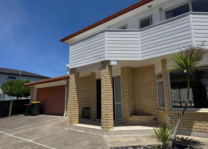  at 115A Lynwood Road, New Lynn, Waitakere City, Auckland