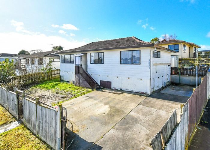  at 1/19 Silver Creek Road, Weymouth, Auckland