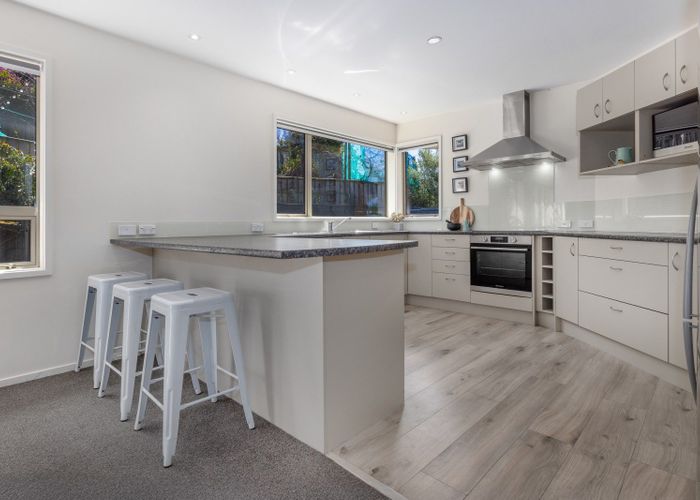  at 8 Kaweka Close, Aotea, Porirua, Wellington