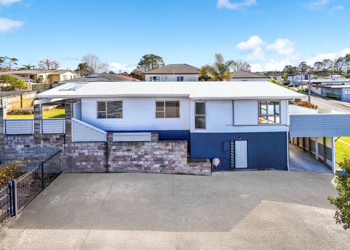  at 3 Spargo Road, Massey, Waitakere City, Auckland